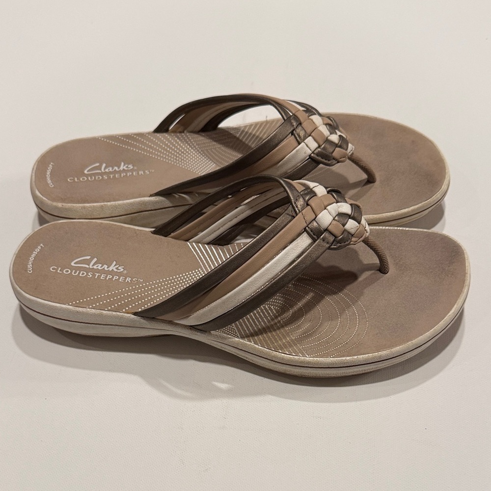 Clarks Women's Multi-Tone Sandals - Picture 2 of 3
